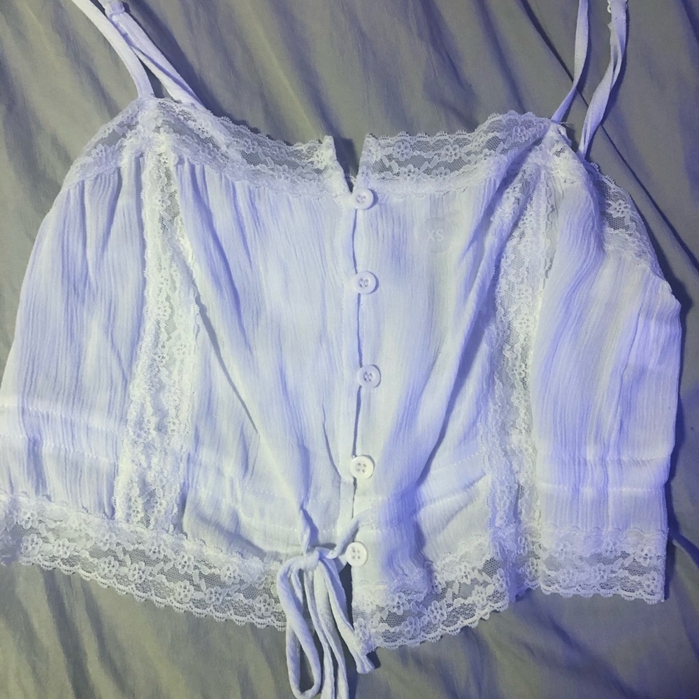 white lace cropped blouse tank top